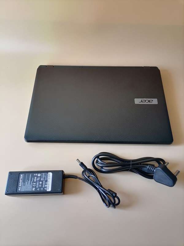 Acer Aspire ES1-512  (Intel Celeron, 256 GB SSD & 4GB RAM) 15.6 Inch Laptop