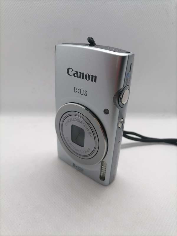Canon IXUS 145 Digital Camera (16.0MP, 720p HD & 8x Optical Zoom) Silver