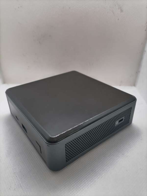 Intel NUC10FNK (Intel i5, 500GB SSD & 8GB RAM) 10th Gen