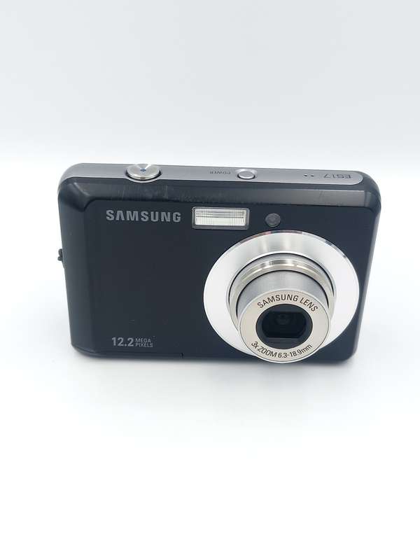 Samsung ES17 Digital Camera - ( 12MP and 3x Optical Zoom )