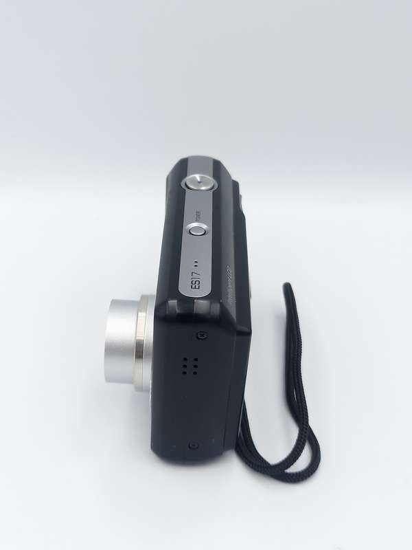 Samsung ES17 Digital Camera - ( 12MP and 3x Optical Zoom )