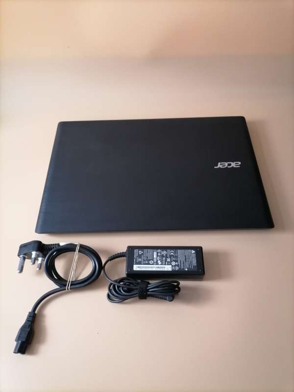 Acer TravelMate P278 Series (Intel i7, 1TB HDD, 8GB RAM, NVIDIA Graphics) 17.3 Inch Laptop