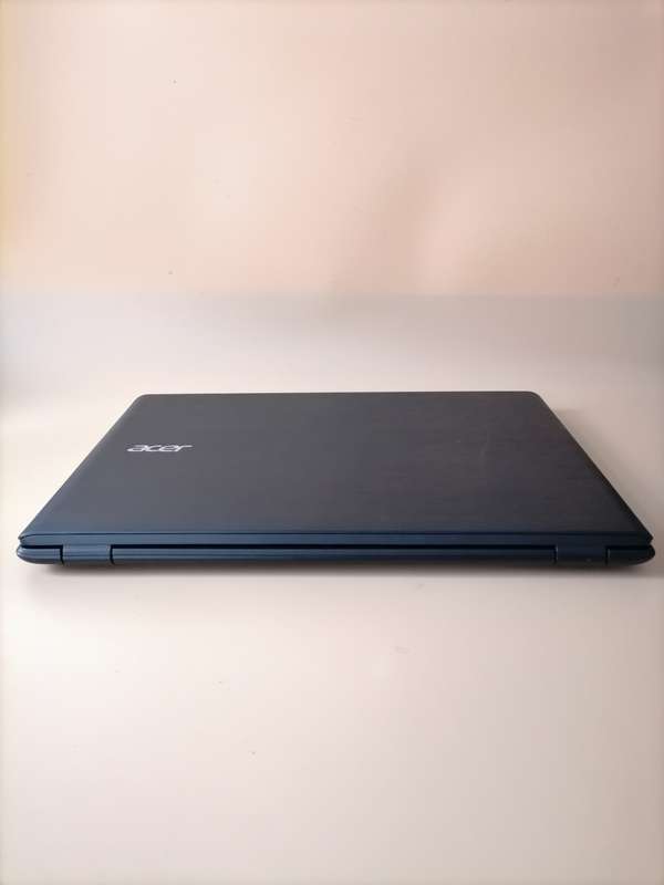 Acer TravelMate P278 Series (Intel i7, 1TB HDD, 8GB RAM, NVIDIA Graphics) 17.3 Inch Laptop