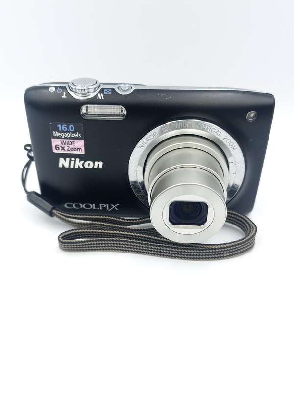 Nikon Coolpix S2700 Compact Digital Camera