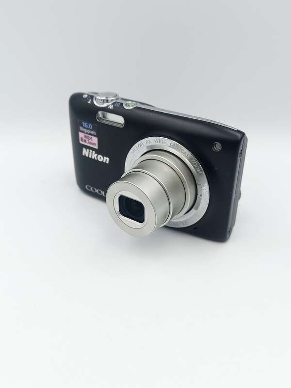 Nikon Coolpix S2700 Compact Digital Camera