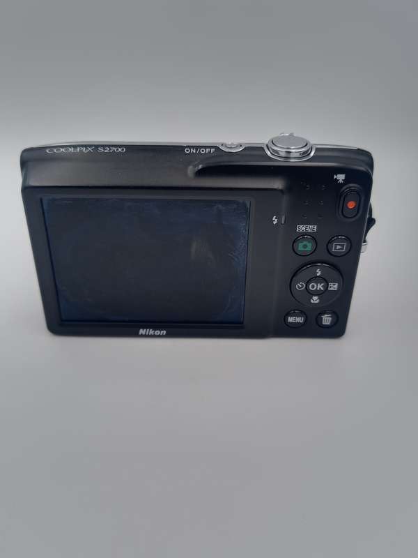 Nikon Coolpix S2700 Compact Digital Camera