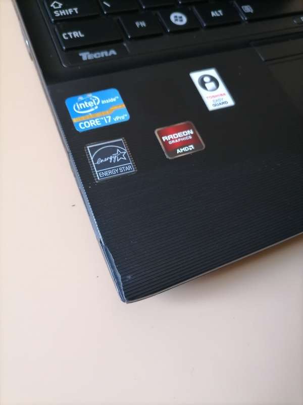 Toshiba Tecra R850-F42N (Intel Core i7, 128GB SSD, 8GB RAM) 15.6 Inch Laptop