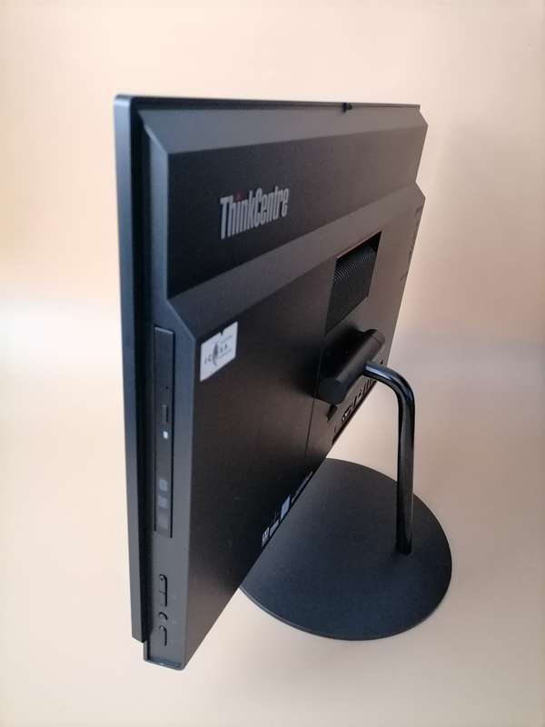 Lenovo ThinkCentre M700z AIO Desktop (Intel i5, 1TB SSHD & 8GB RAM)
