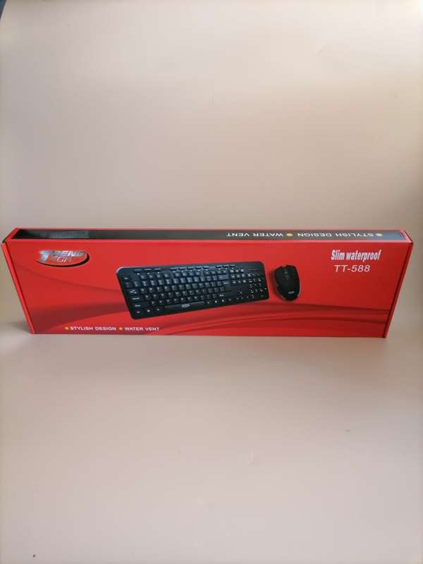 Lenovo ThinkCentre M700z AIO Desktop (Intel i5, 1TB SSHD & 8GB RAM)