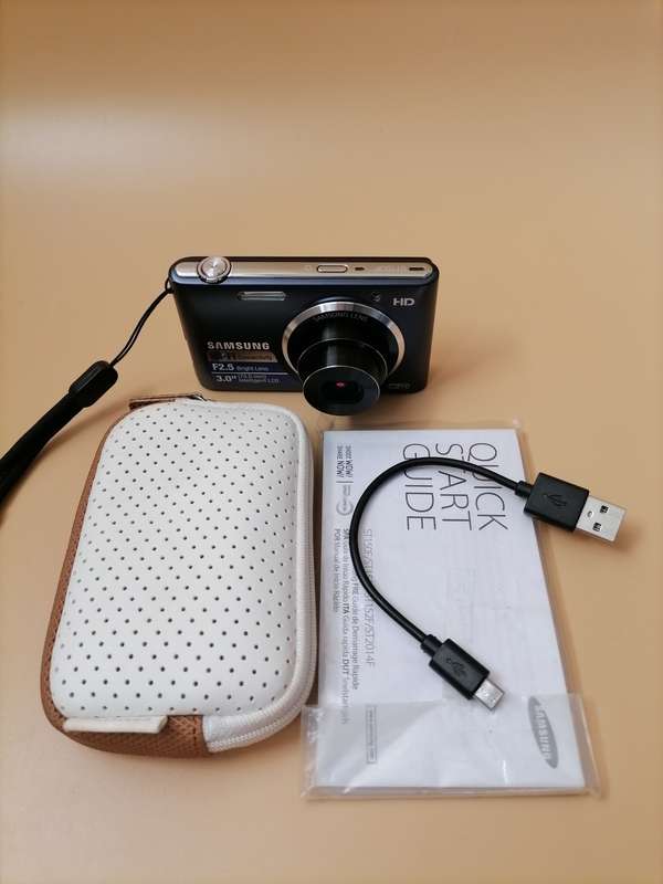 Samsung ST150F Digital Camera  (16.2MP, 5x Optical Zoom, WiFi & HD Videos)