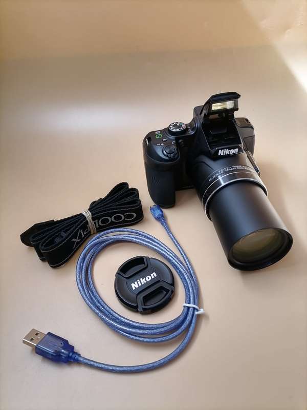 Nikon COOLPIX B700 20.1 MP CMOS Digital Camera  (60x Zoom Lens, 20.3 MP, WiFi and 4K UHD)