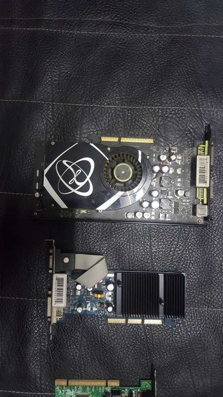 JOBLOT OF COMPUTER COMPONENTS - RAMS, PERIPHERALS, GRAPHICS CARD ETC.