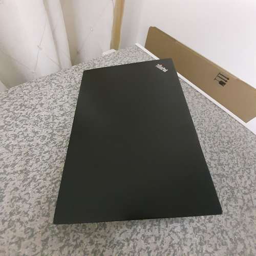 *BUSINESS CLASS* LENOVO T460s i5 6TH GEN* 8GB RAM* 256GB SSD* FREE VOLKANO BAG