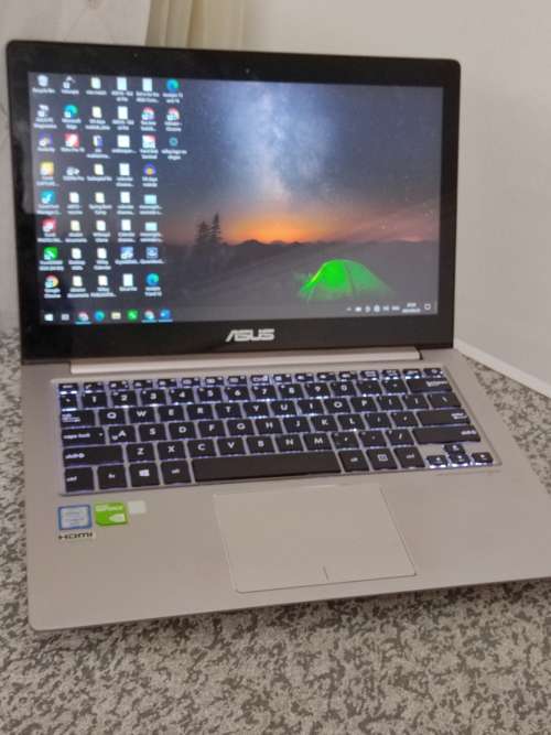 STUNNING ASUS ZENBOOK UX303U *TOUCHSCREEN* i7 6TH GEN WITH NVIDIA GRAPHICS + QHD+ SCREEN