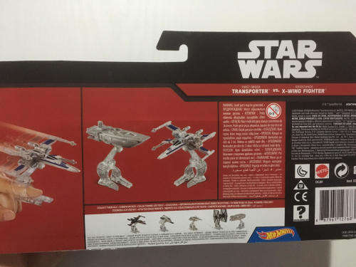 Star Wars Hotwheels: First Order Transporter vs. Resistance X-Wing Fighter