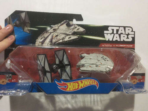 Star Wars Hotwheels: Millenium Falcon vs. First Order TIE Fighter