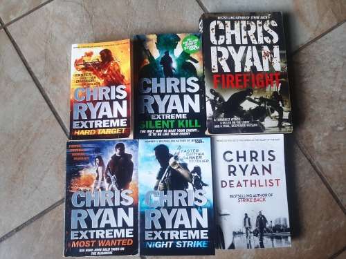 Books - Exstreme BY Chris Ryan + 2 mixed Chris Ryan books - 6 Books 1x complete set Exstreme + 2