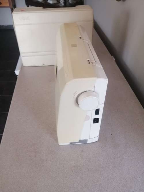 Elna 8000 Computer Sewing Machine