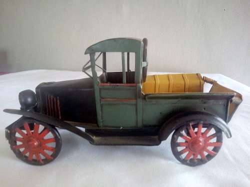 Tin Plate Ford truck