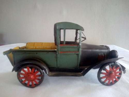 Tin Plate Ford truck
