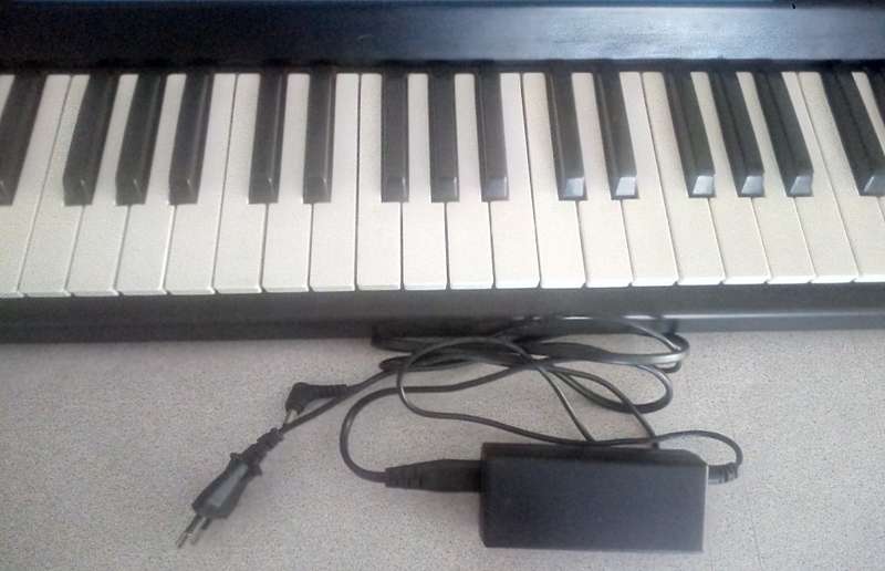 Ringway CK62 Electronic Keyboard