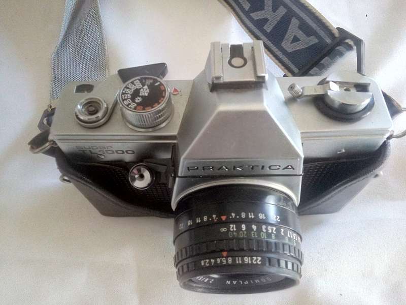 Vintage Praktica Super L1000 35mm Camera