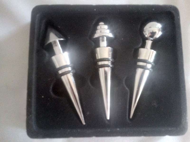 Stainless Wine Stopper Set