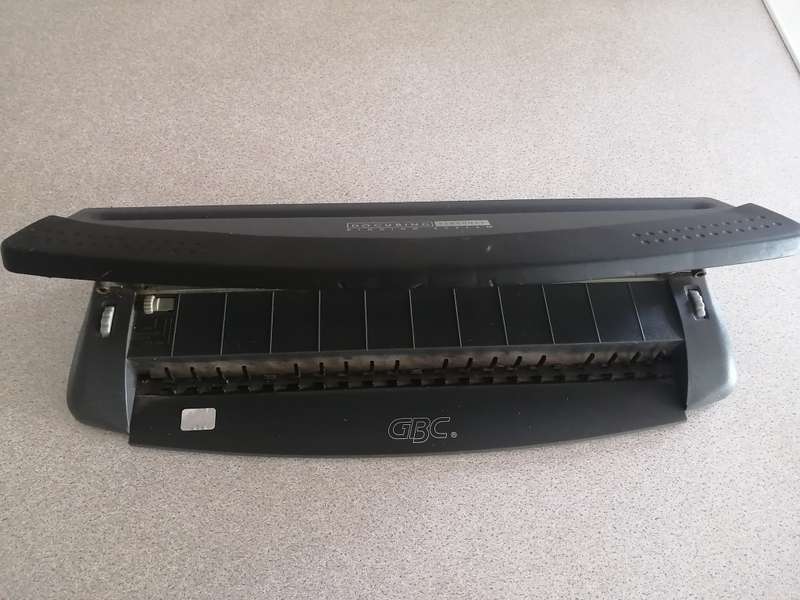 Bargain Offer.  Laminators & Ring Binder offered as a joblot