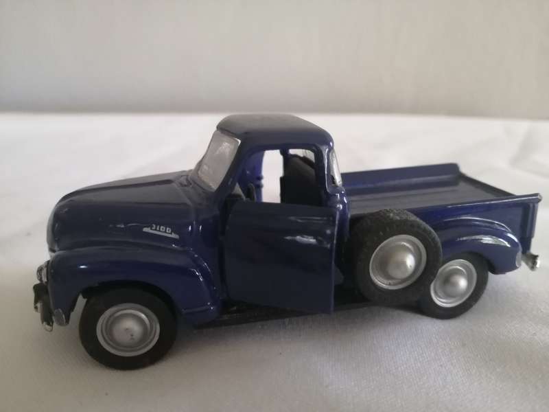 Maisto 1953 Chevrolet 3100 Truck 1/36