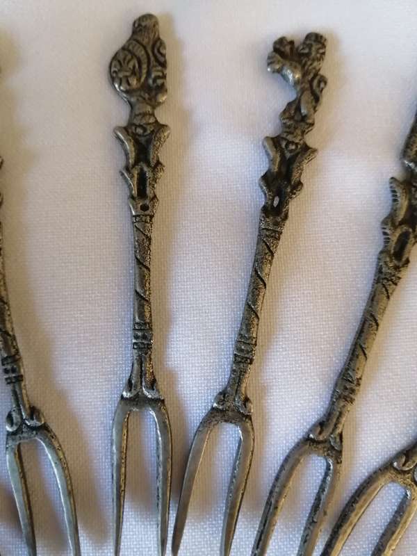 Vintage Italian Silver Plate Pickle Forks (6)