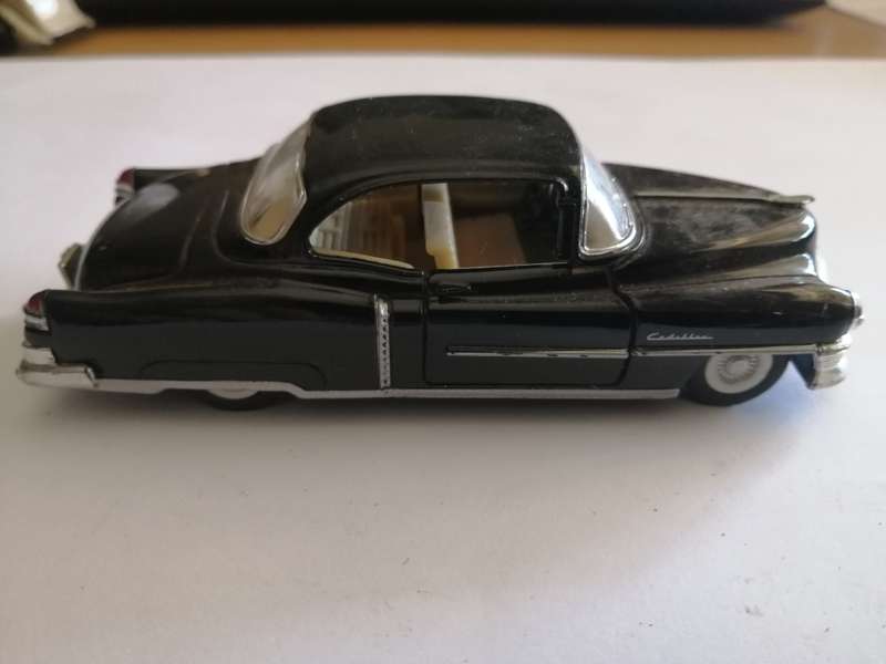 1953 Cadillac Series 62 1:43 Die Cast by Kinsmart