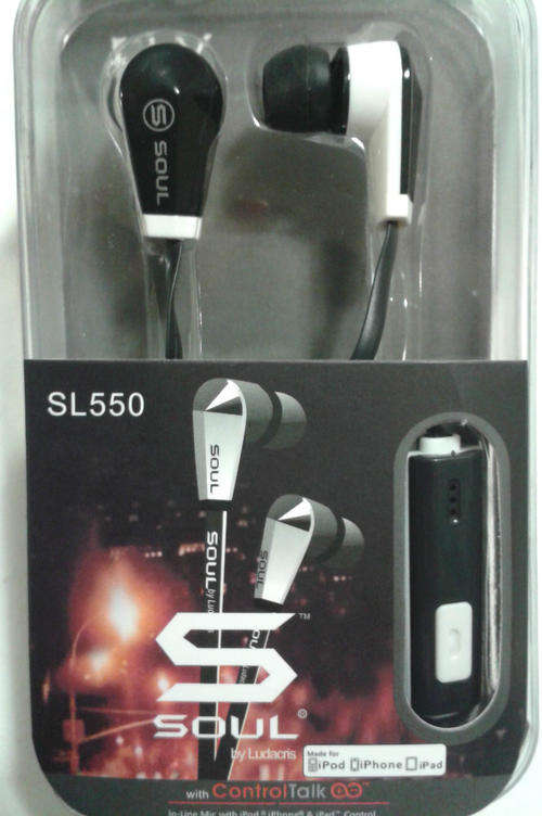 ## EARPHONES - BLACK - 3 AVAILABLE  ##