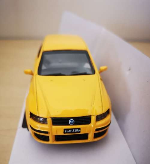 FIAT STILO - Die Cast 1:32 - Brand New in Box