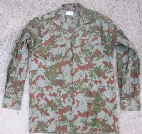 KOEVOET SHIRT **Large**