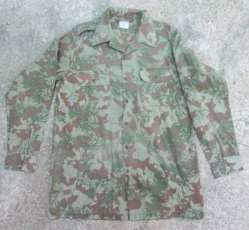 KOEVOET SHIRT **Large**