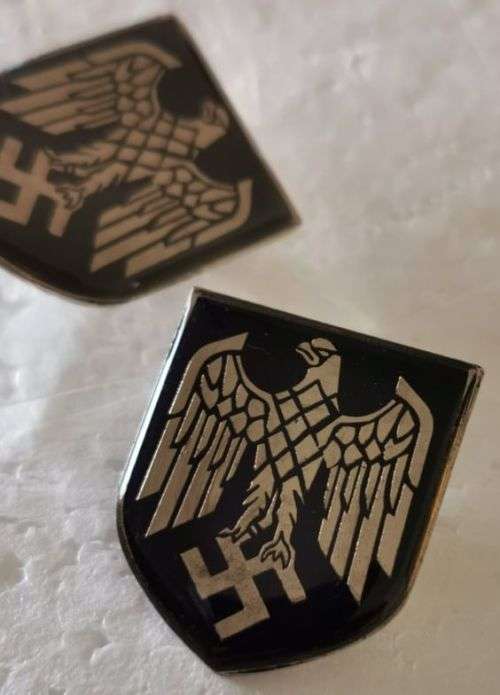NAZI REPRO INSIGNIA
