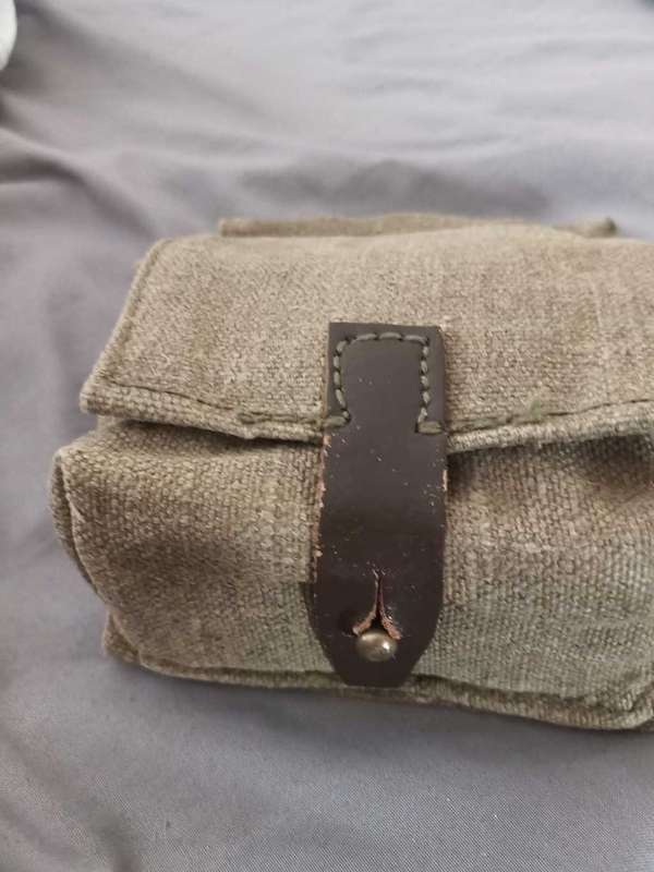 RUSSIAN F1 GRENADE and POUCH **De-Activated**