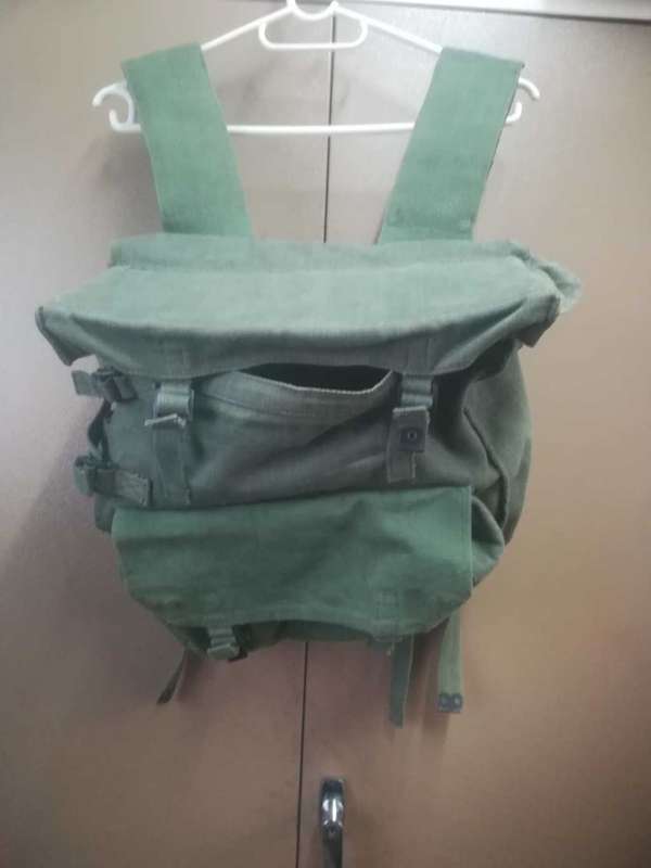 BRITISH ARMY (RHODESIAN?) RADIO BAG