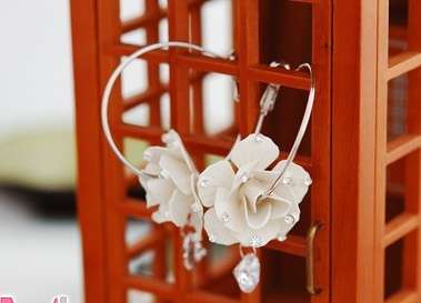 Fashion Pure White Flower Crystal Ring Dangle Hoop Earring