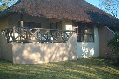 SANBONANI HOLIDAY SPA 29Nov - 03Dec FOR 8 PEOPLE IN HAZYVIEW
