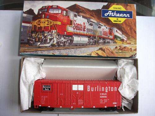 Athearn  Burlington Box Car (Boxed) HO