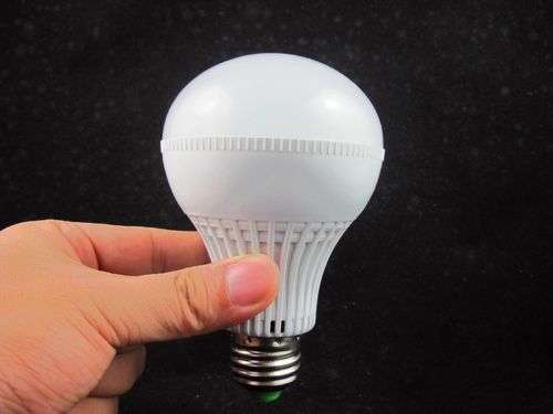 7W LED 12V E27 Light Bulbs. These 12V Products Can Be Used With A 12V Battery. Collections Allowed.
