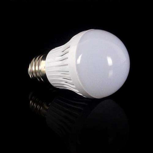 7W LED 12V E27 Light Bulbs. These 12V Products Can Be Used With A 12V Battery. Collections Allowed.
