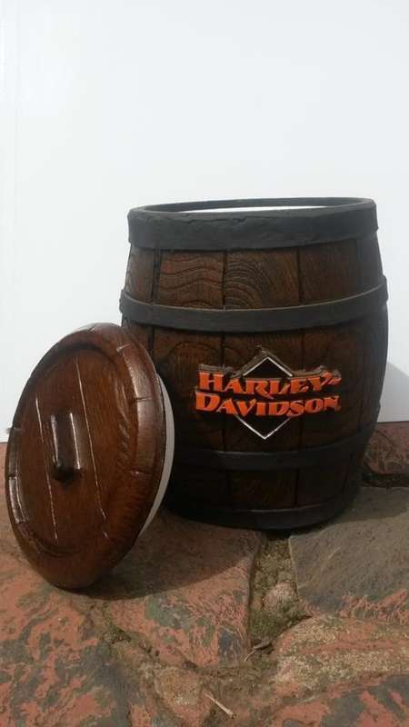 Ice Buckets: Harley Davidson. Brand New Products. Collections are allowed.