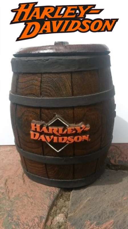 Ice Buckets: Harley Davidson. Brand New Products. Collections are allowed.