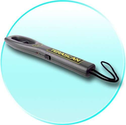 Hand Held Portable Metal Detector Device. 9V Battery Powered. Collections Are Allowed.