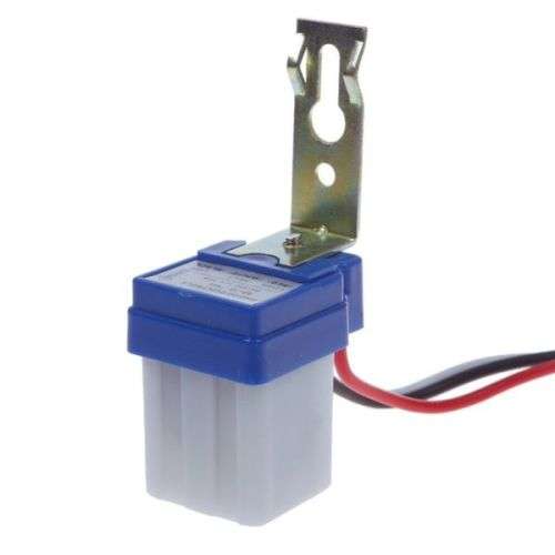 Day Night Sensor / Switch / Detector 220Volts 10A. Day Night Auto Control Unit. Collections Allowed.
