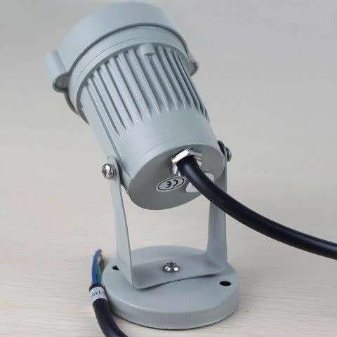 LED LIGHT/LAMP: GARDEN / LANDSCAPE BLUE COLOUR SPOTLIGHTS 220V AC. Collections are allowed