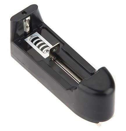 Universal Battery Charger. 18650, 14500, 16340, 10440, 26650, AA etc. Collections Are Allowed.