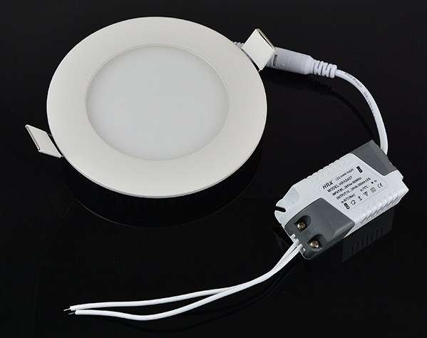 LED Ceiling Lights 9W 220V Round Panel Complete with Fittings plus Driver / PSU. Collections allowed